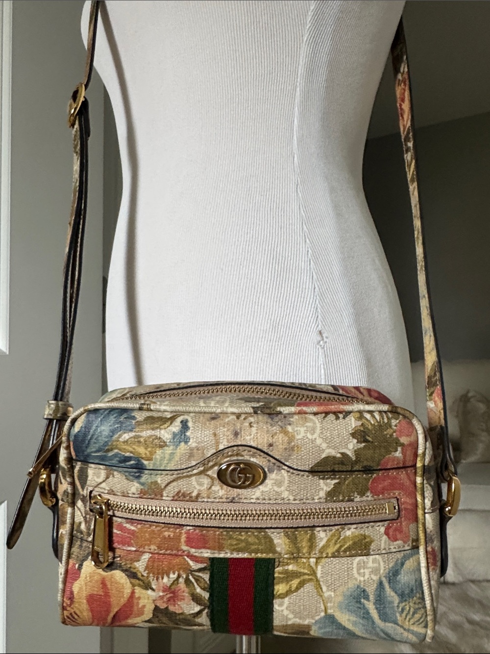 Auth Gucci Ophidia Flora GG Canvas Web Detail Crossbody Bag Small - Picture 2 of 15